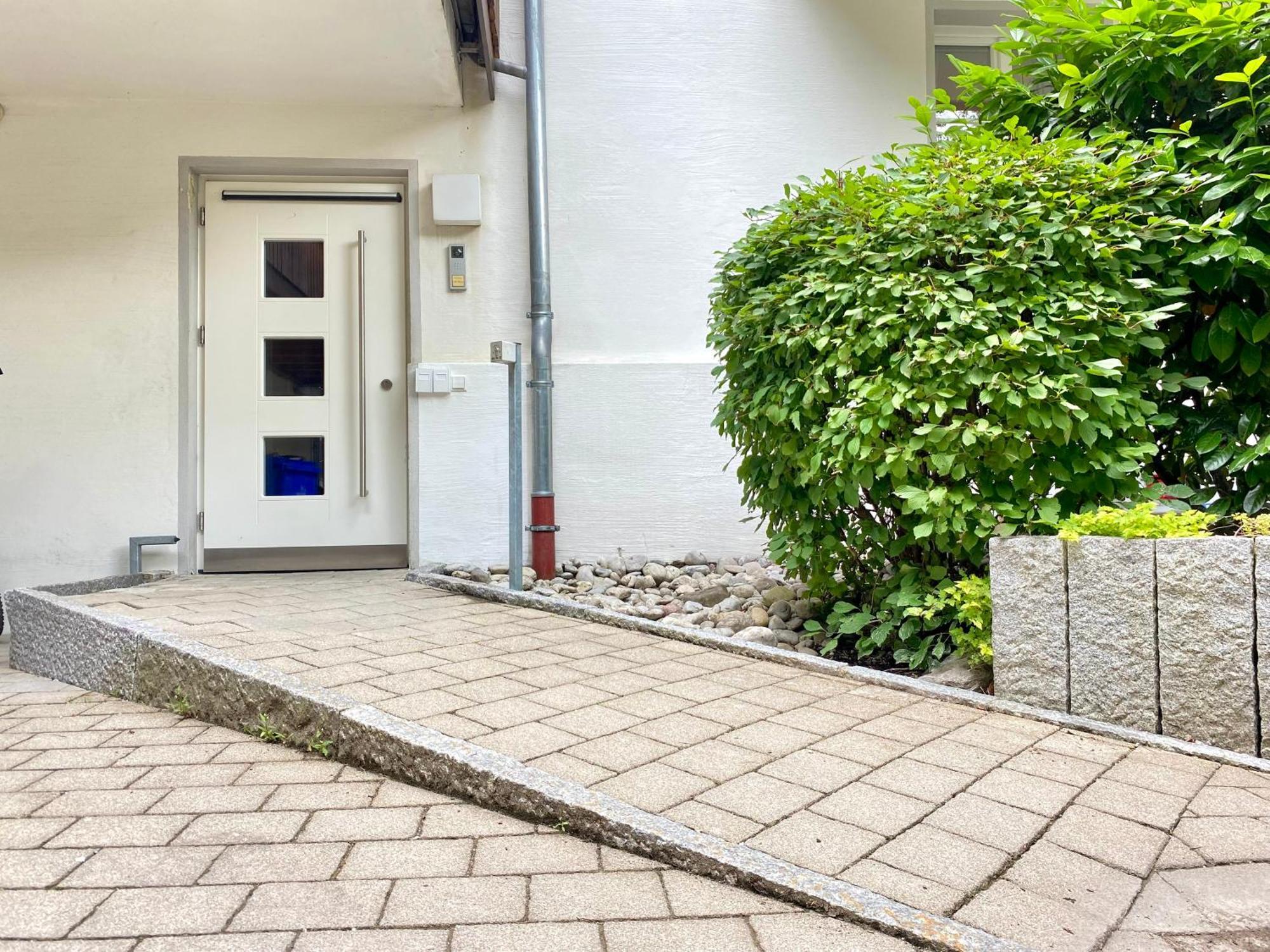 Ferienwohnung Loft Am Lech I Rollstuhlgerecht I Tiefgarage I Kueche I Terrasse Füssen Exterior foto
