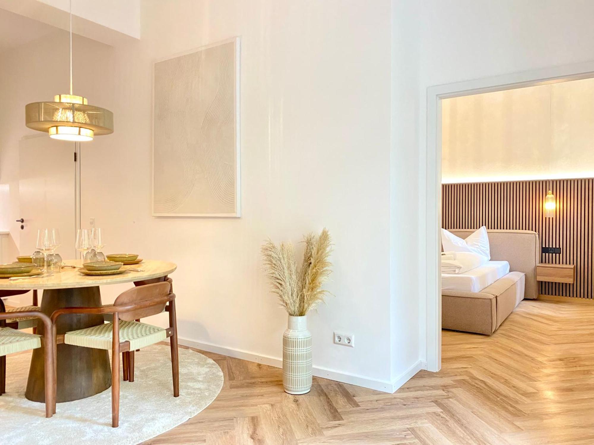 Ferienwohnung Loft Am Lech I Rollstuhlgerecht I Tiefgarage I Kueche I Terrasse Füssen Exterior foto